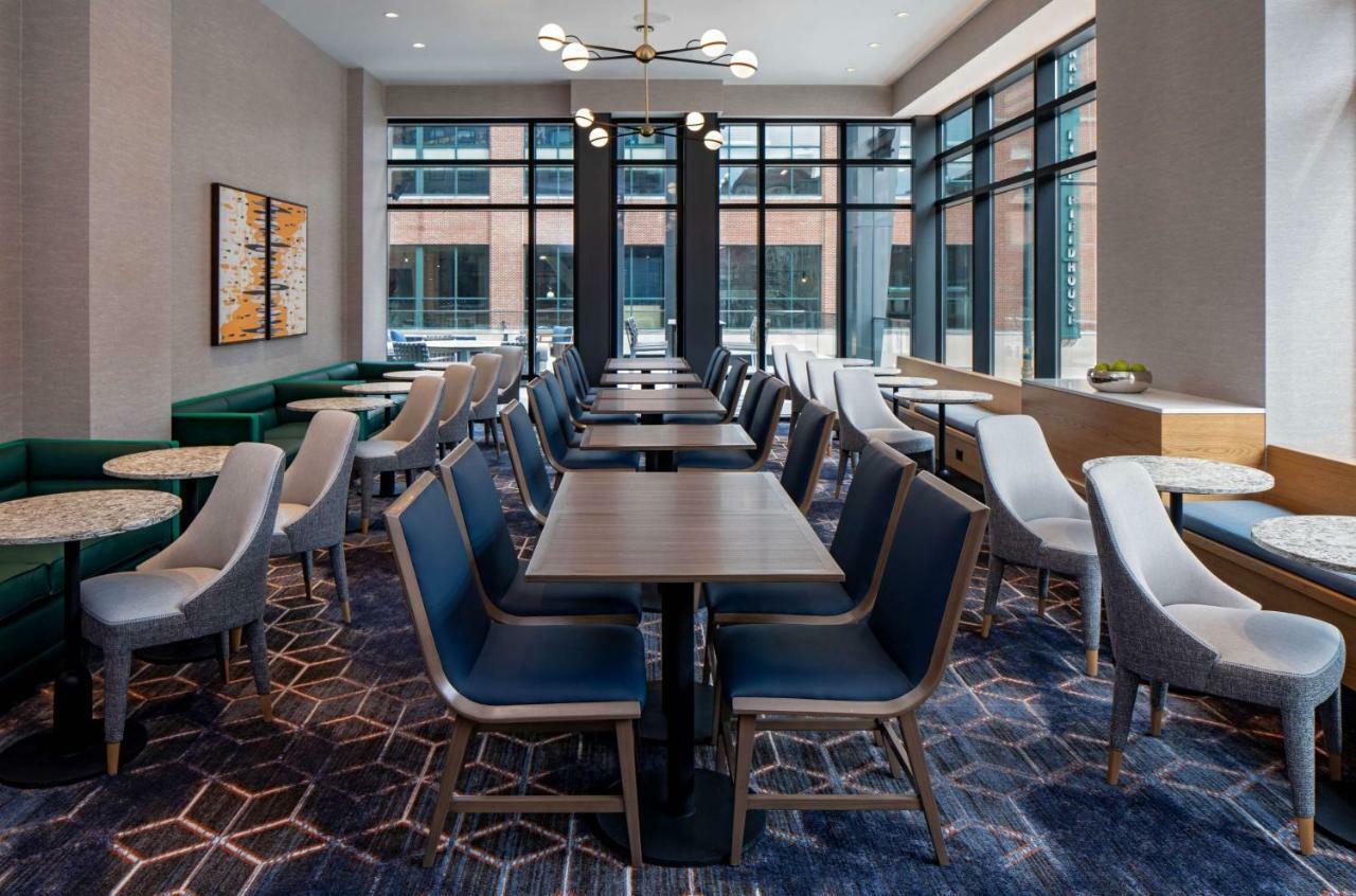 Hyatt House Indianapolis Downtown Hotel Exterior photo