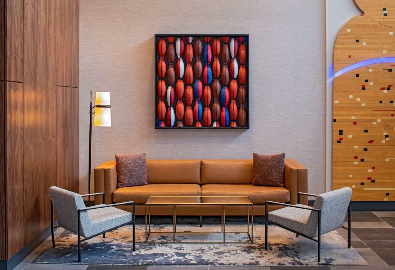 Hyatt House Indianapolis Downtown Hotel Exterior photo