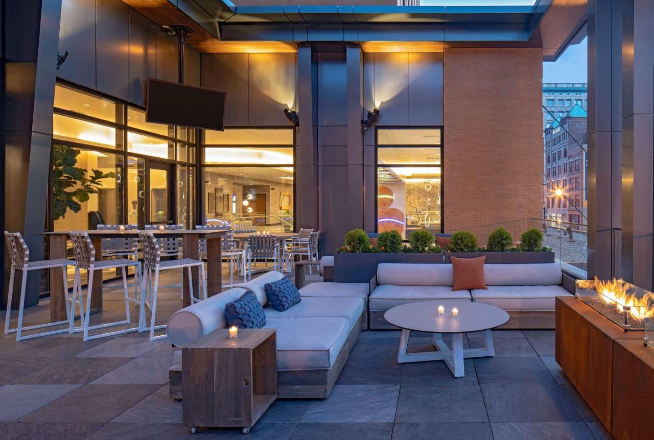 Hyatt House Indianapolis Downtown Hotel Exterior photo