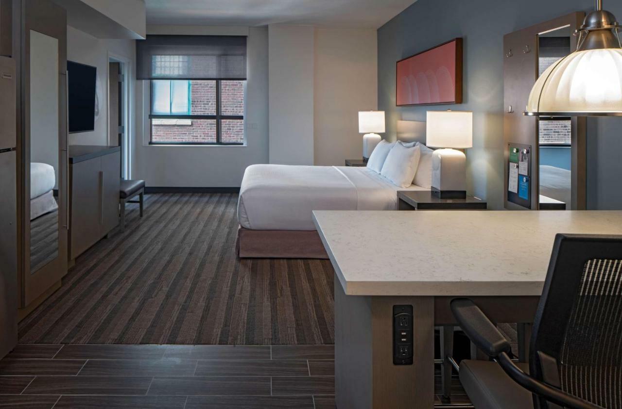 Hyatt House Indianapolis Downtown Hotel Exterior photo