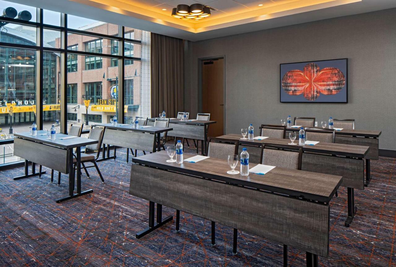 Hyatt House Indianapolis Downtown Hotel Exterior photo